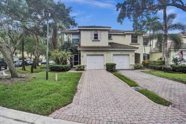 Georgian Courts, 13385 Georgian Ct, Wellington, Florida 33414, image 1
