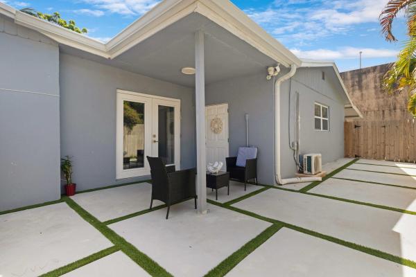 Plantation Point, 1461 SW 52nd Ave, Plantation, Florida 33317, image 1