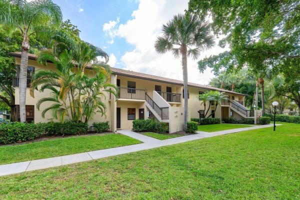Karanda Village 2, 4211 Carambola Cir S #26122, Coconut Creek, Florida 33066, image 1