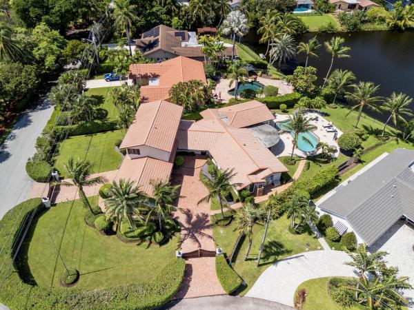 Lake Floresta Park, 1069 W Palmetto Park Rd, Boca Raton, Florida 33486, image 1