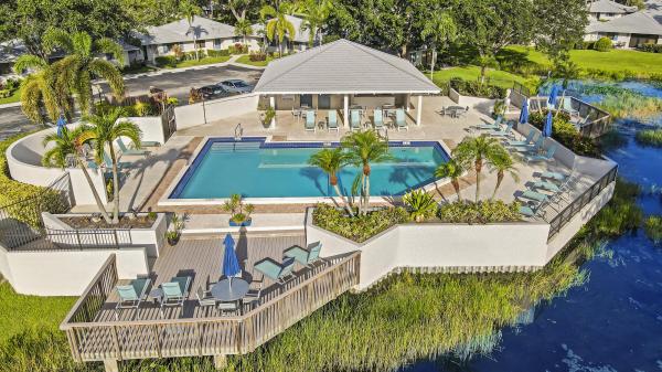 Club Cottages, 913 Club Dr, Palm Beach Gardens, Florida 33418, image 3