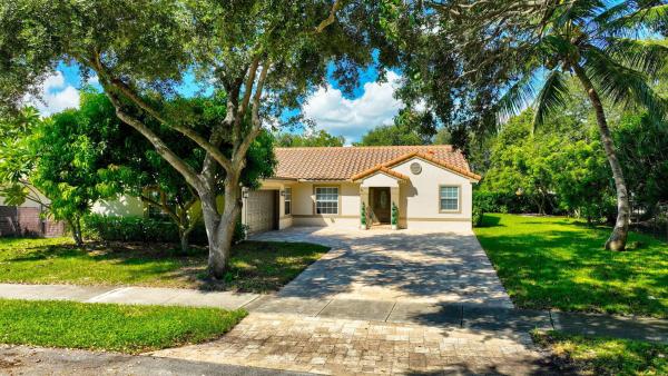 Sunrise Estates, 4493 NW 64th St, Coconut Creek, Florida 33073, image 1