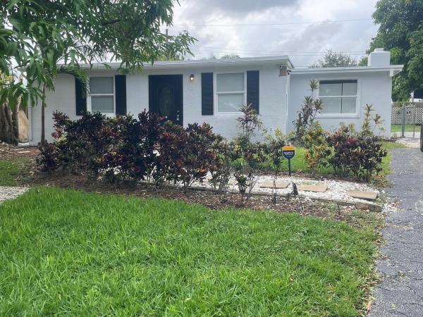 San Castle, 431 Ficus Tree Dr, Lake Worth Beach, Florida 33462, image 1