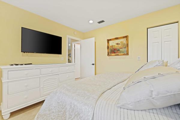 Club Cottages, 816 Club Dr, Palm Beach Gardens, Florida 33418, image 1