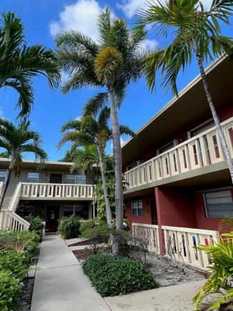 Boynton Center, 305 E Ocean Ave #109, Boynton Beach, Florida 33435, image 1