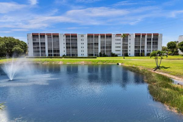 Poinciana Place 3, 3597 Birdie Dr #503, Lake Worth Beach, Florida 33467, image 1