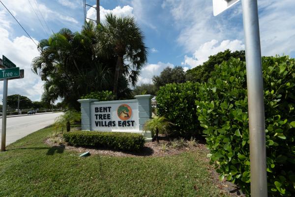 Bent Tree Villas East, 9950 Ligustrum Tree Way #A, Boynton Beach, Florida 33436, image 2