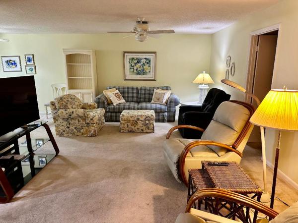 High Point Of Fort Pierce, 1202 S Lakes End Dr #D, Fort Pierce, Florida 34982, image 1