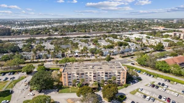 Breakwaters Of The Palm Beaches, 500 Executive Center Dr #4J, West Palm Beach, Florida 33401, image 3
