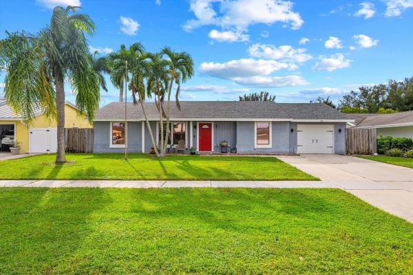 Le Chalet, 8457 Mildred Dr, Boynton Beach, Florida 33472, image 1