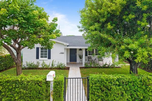 Moss & Heisler, 1320 Florida Ave, West Palm Beach, Florida 33401, image 1