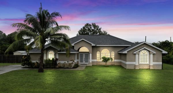 Paar Estates, 101 SW Hawthorne Cir, Port St. Lucie, Florida 34953, image 1