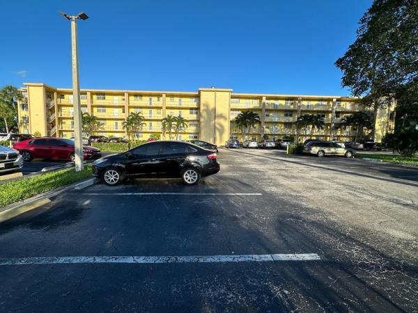 Sandalfoot Boulevard, 9949 Sandalfoot Blvd #Apt 530, Boca Raton, Florida 33428, image 1