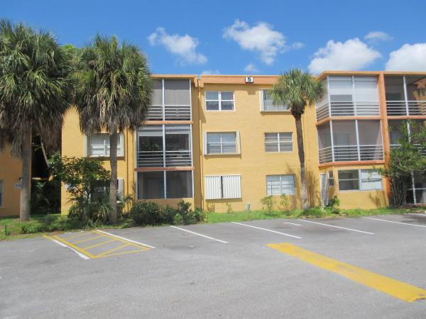 Heritage Circle, 4314 NW 9th Ave #5-2b, Deerfield Beach, Florida 33064, image 1