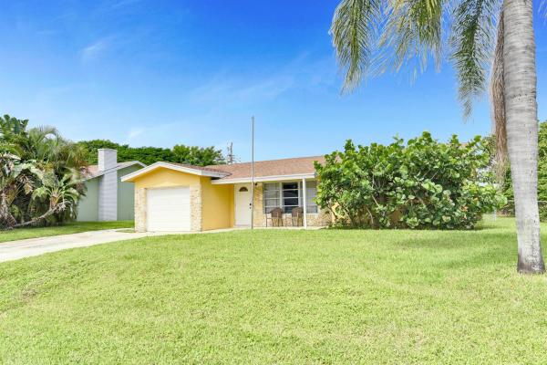 Woodcrest Manor, 223 SW 11th Ave, Boynton Beach, Florida 33435, image 1