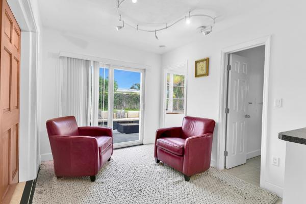 Woodcrest Manor, 223 SW 11th Ave, Boynton Beach, Florida 33435, image 2