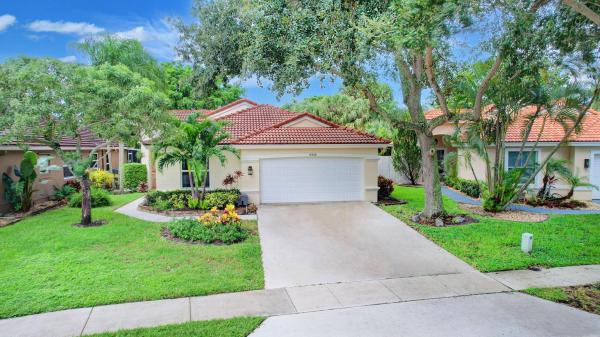 Golfview Village, 6320 Grand Cypress Cir, Lake Worth Beach, Florida 33463, image 1