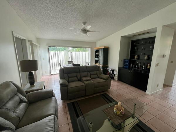 172 Meadows Dr, Boynton Beach, Florida 33436, image 1