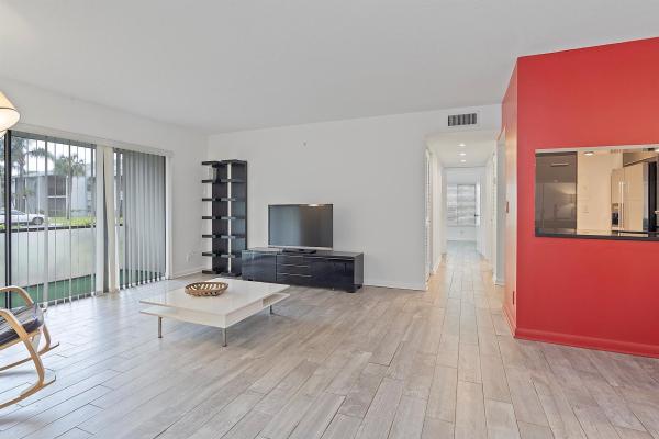 The Palm Club, 1009 Green Pine Blvd #A1, West Palm Beach, Florida 33409, image 1