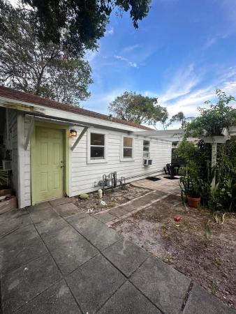 Lake Worth Town, 727 S M St #2, Lake Worth Beach, Florida 33460, image 1