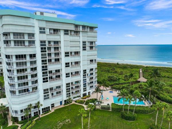 Aquanique Ocean Club, 2700 N Highway A1a #707, Fort Pierce, Florida 34949, image 1