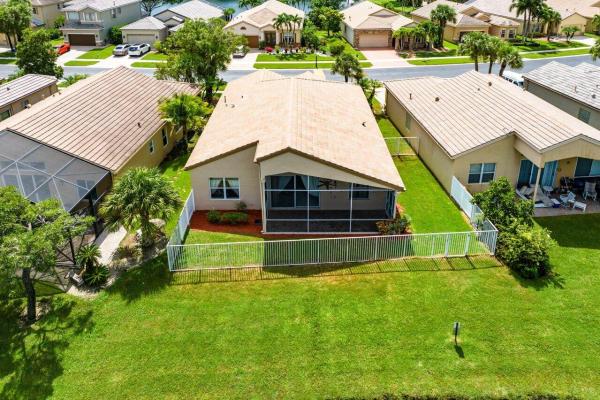Thoroughbred Lake Estates, 10183 Clubhouse Turn Rd, Lake Worth, Florida 33449, image 1