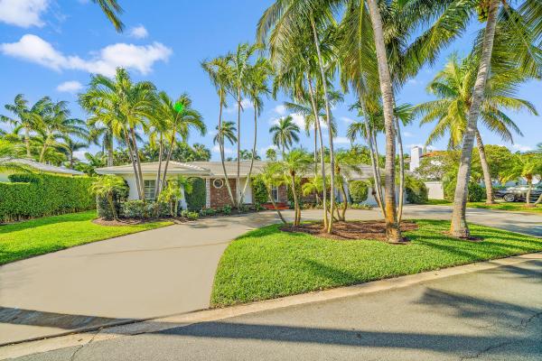 Burnup & Sims Estates, 210 Russlyn Dr, West Palm Beach, Florida 33405, image 1