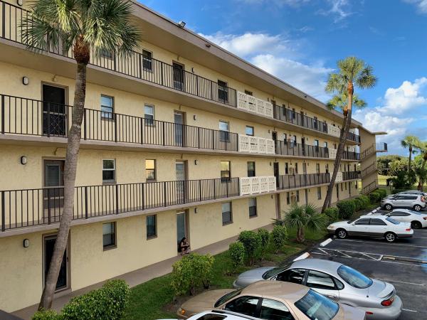 Isle Of Boca Dunes, 9355 SW 8th St #202, Boca Raton, Florida 33428, image 1