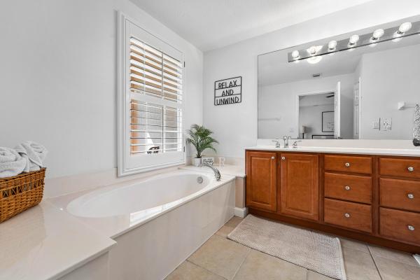 Gables At Northlake, 8067 Murano Cir, Palm Beach Gardens, Florida 33418, image 2