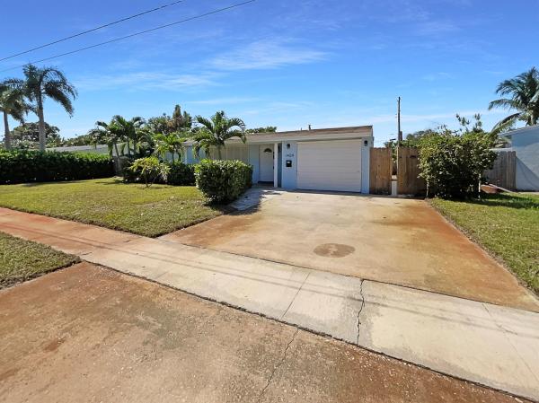 Coral Manor, 1409 SW 1st Ave, Deerfield Beach, Florida 33441, image 1