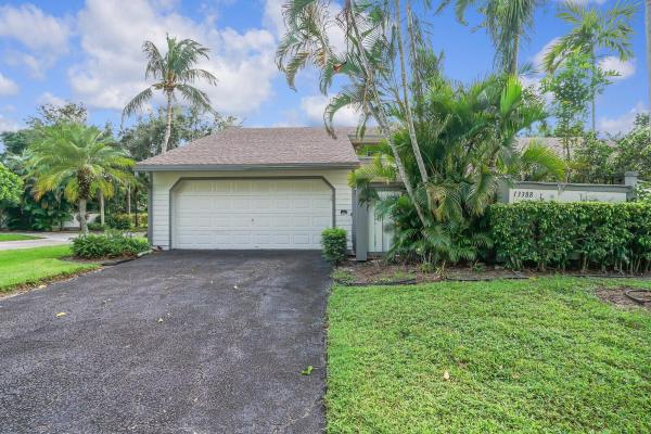 Bedford Mews At Wellington, 13388 Bedford Mews Ct, Wellington, Florida 33414, image 1