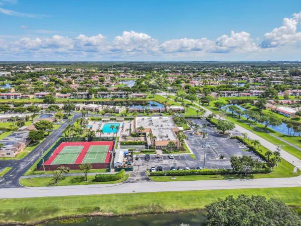 Golden Lakes Village, 341 Lake Frances Dr, West Palm Beach, Florida 33411, image 1