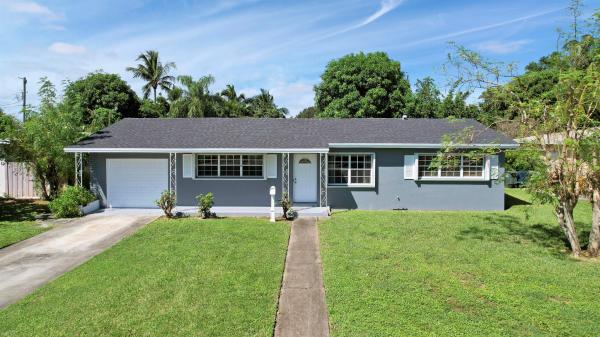 Kelsey City, 427 Australian Cir, Lake Park, Florida 33403, image 1
