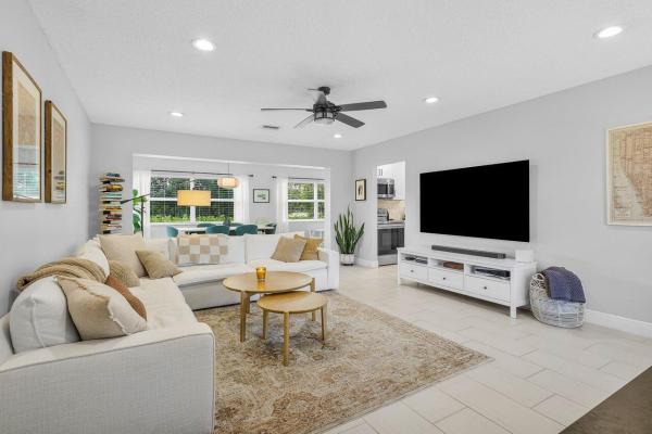 Lucerne Lakes North, 4180 Pine Aire Dr, Lake Worth Beach, Florida 33467, image 1