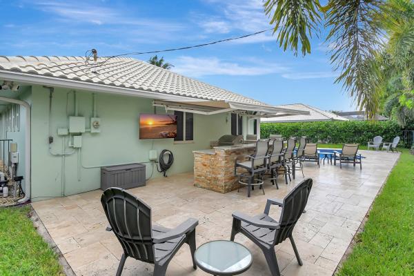 Camino Gardens, 1343 Walnut Ter, Boca Raton, Florida 33486, image 2