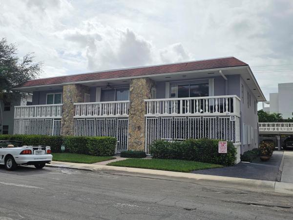 Gold Coast Towers, 17 S Lakeside Dr #4, Lake Worth Beach, Florida 33460, image 1