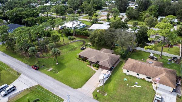 Indian River Estates, 5813 Raintree Trl, Fort Pierce, Florida 34982, image 2