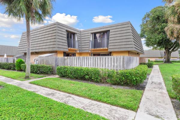Village Of Sandalwood Lakes, 1102 11th Way, West Palm Beach, Florida 33407, image 1
