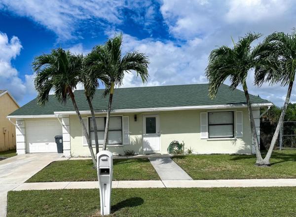 Lantana Homes, 5421 Thurston Ave, Lake Worth Beach, Florida 33463, image 1