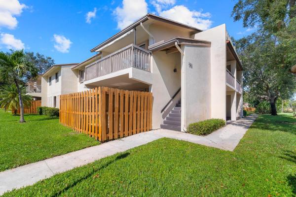 Glenbrook, 3404 E Gardens East Dr #25a, Palm Beach Gardens, Florida 33410, image 1