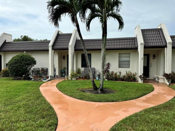 Golden Lakes Village, 163 Lake Susan Ln, West Palm Beach, Florida 33411, image 1