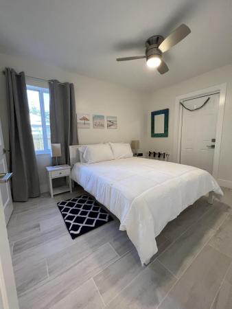 Boynton Beach No HOA, 208 SE 1st Ave, Boynton Beach, Florida 33435, image 1