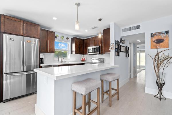 265 Saxony #F, Delray Beach, Florida 33446, image 2