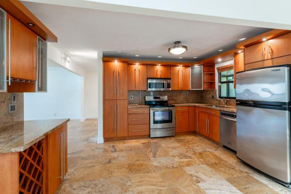Town Oaks, 1078 Raintree Ln, Palm Beach Gardens, Florida 33410, image 2