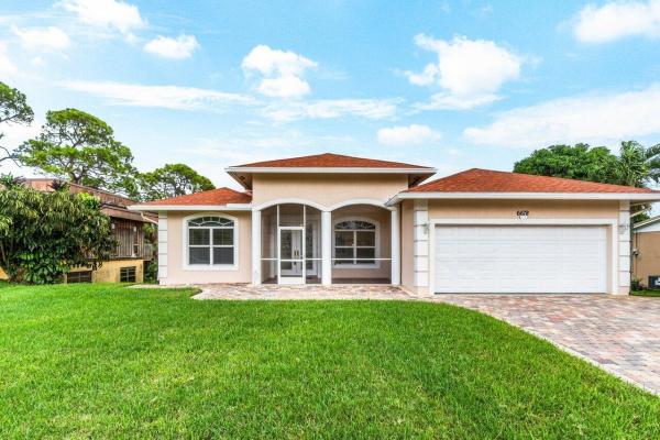 Floral Park, 6678 Westview Dr, Lantana, Florida 33462, image 1