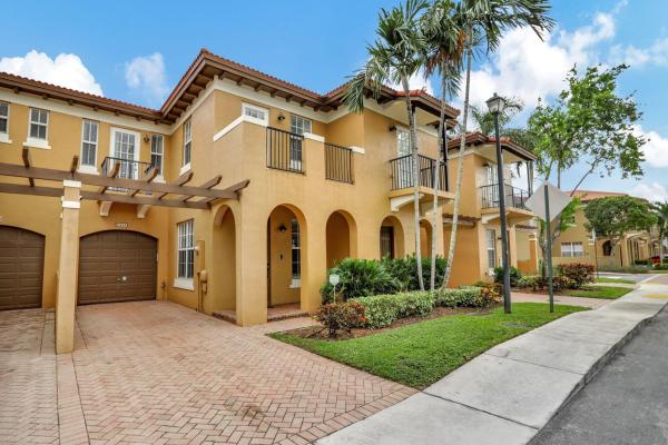 Julia Gardens, 6986 Julia Gardens Dr, Coconut Creek, Florida 33073, image 1