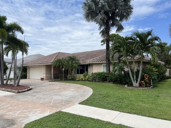 Frenchmen's Landing, 2567 Bordeaux Ct, Palm Beach Gardens, Florida 33410, image 3