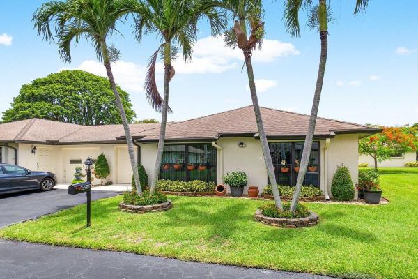 Greentree Villas, 10228 Dovewood Ln #B, Boynton Beach, Florida 33436, image 1