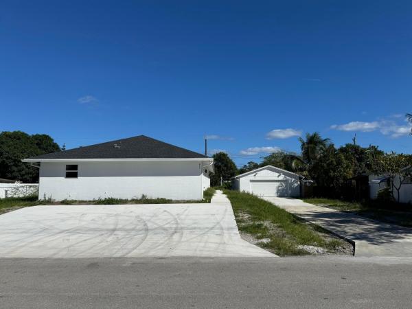 Hi-Pine Homesites, 820 Summer St, Lake Worth, Florida 33461, image 1
