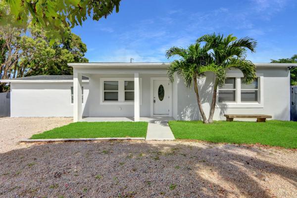 Hillcrest, 1145 Magnolia St, West Palm Beach, Florida 33405, image 1